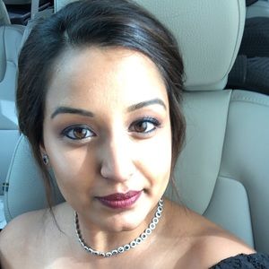 Meet your Posher, Priya